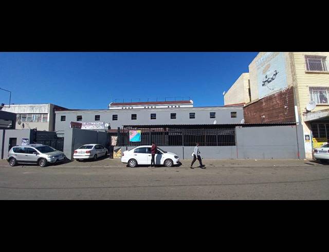 1,000M² OFFICE FOR SALE IN LORENTZVILLE